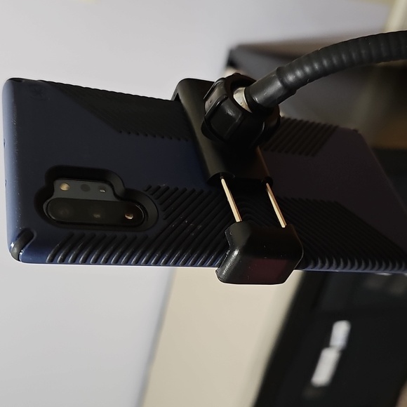 LED Ring Light - Picture 4 of 9